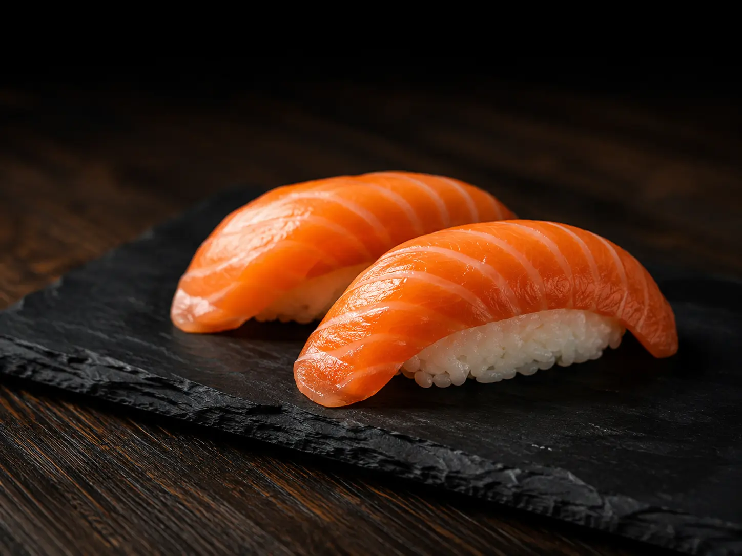 Nigiri de salmón (2 uds.)